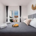 Luxury Elena - Apartment Zadar