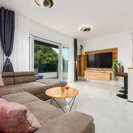 Luxury Elena - Apartment Zadar