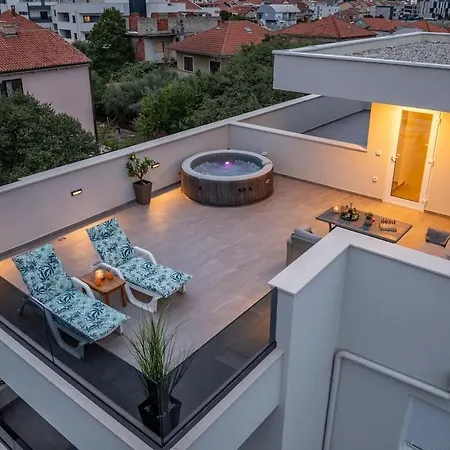 Luxury Elena - Apartment