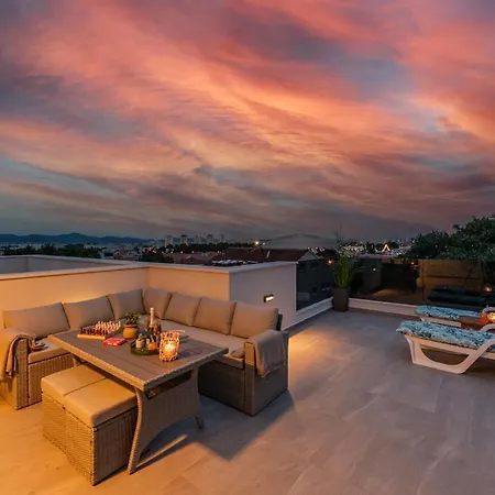 Apartment Luxury Elena - *