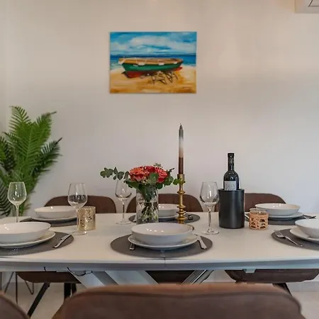 Luxury Elena - Apartment *