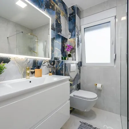 Luxury Elena - Apartment *